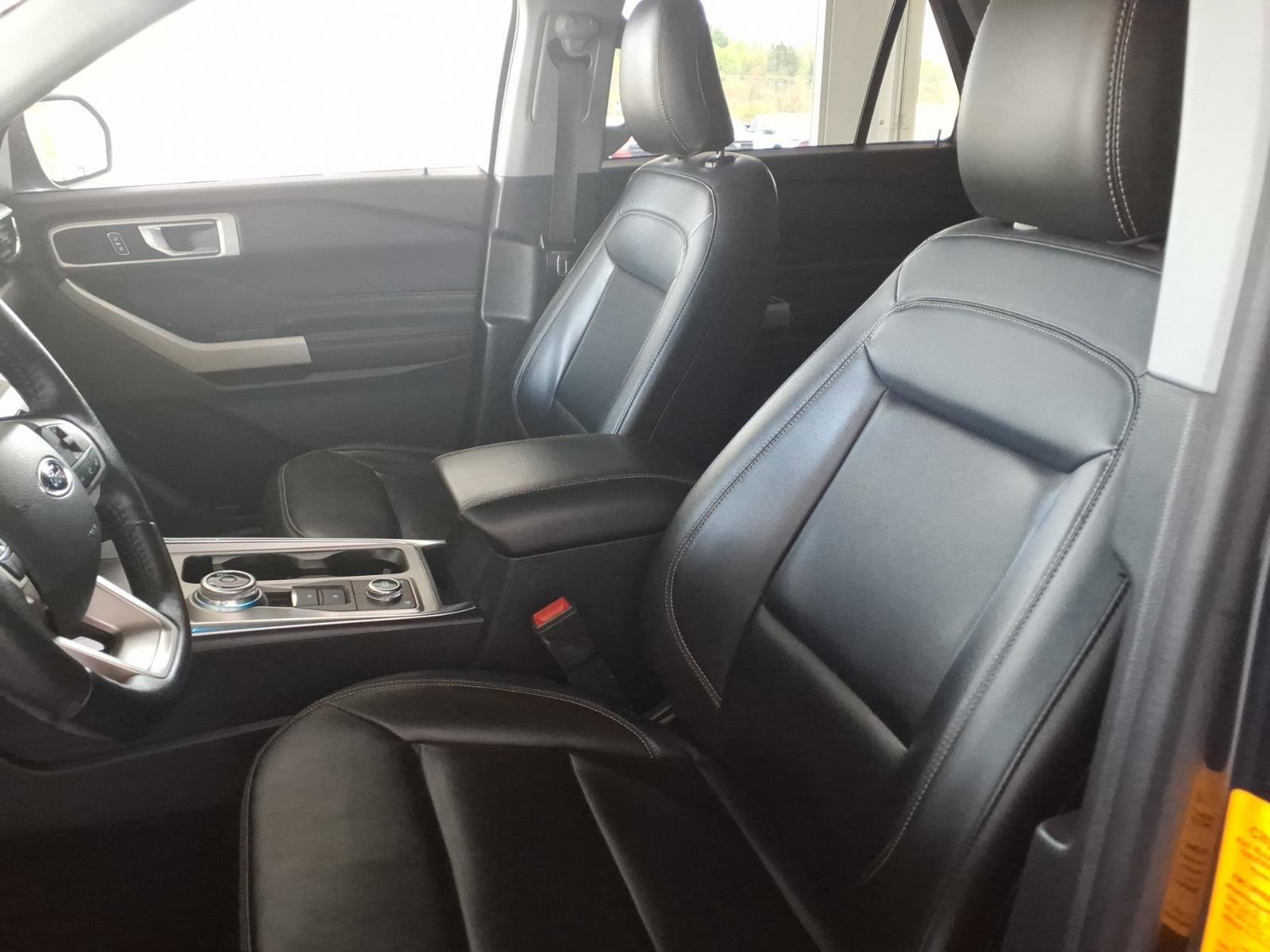 2022 Ford Explorer XLT - Photo 10