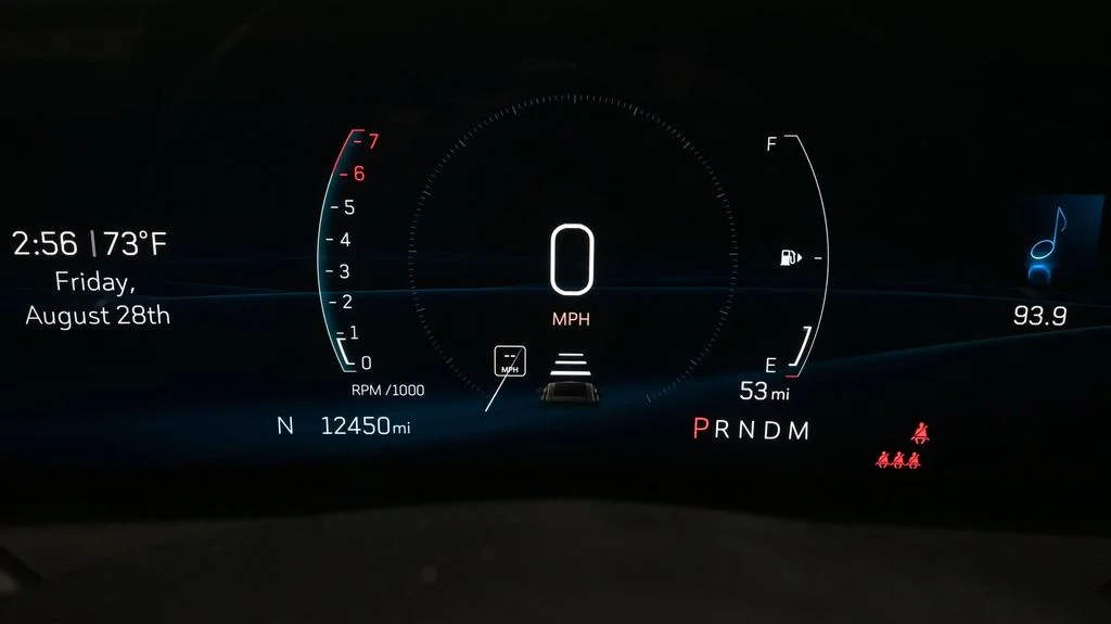 Used 2025 White Cadillac Sport image 10
