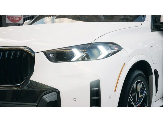Used 2026 Alpine White BMW xDrive50e image 6