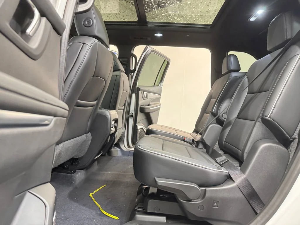 New 2026 Summit White Buick Preferred image 10