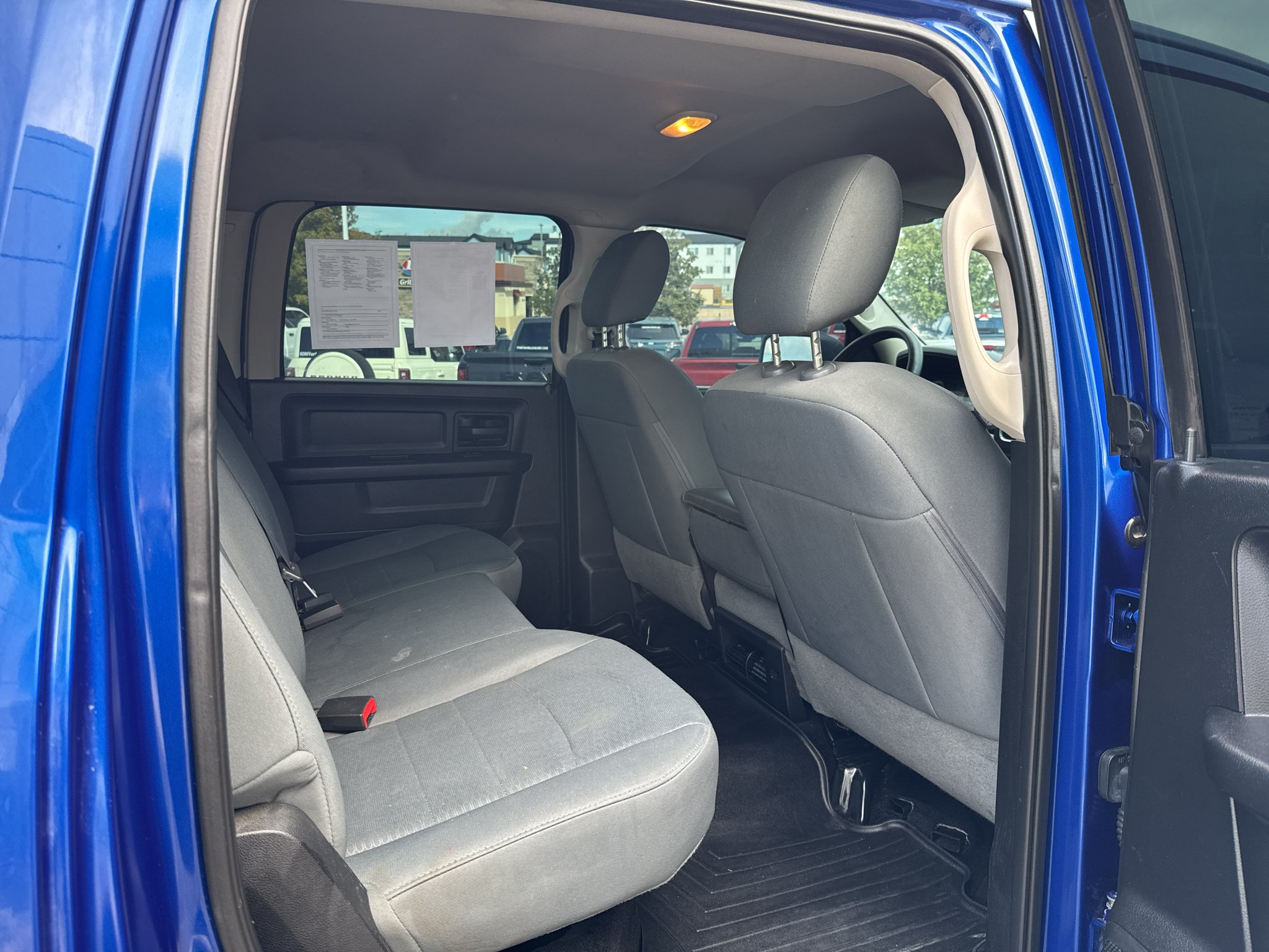 Used 2015 Blue Ram Express image 32