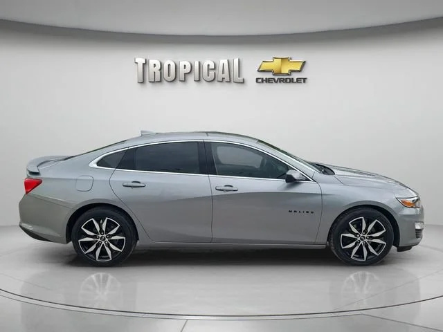 Used 2023 STERLING GRAY METALLIC Chevrolet RS image 6