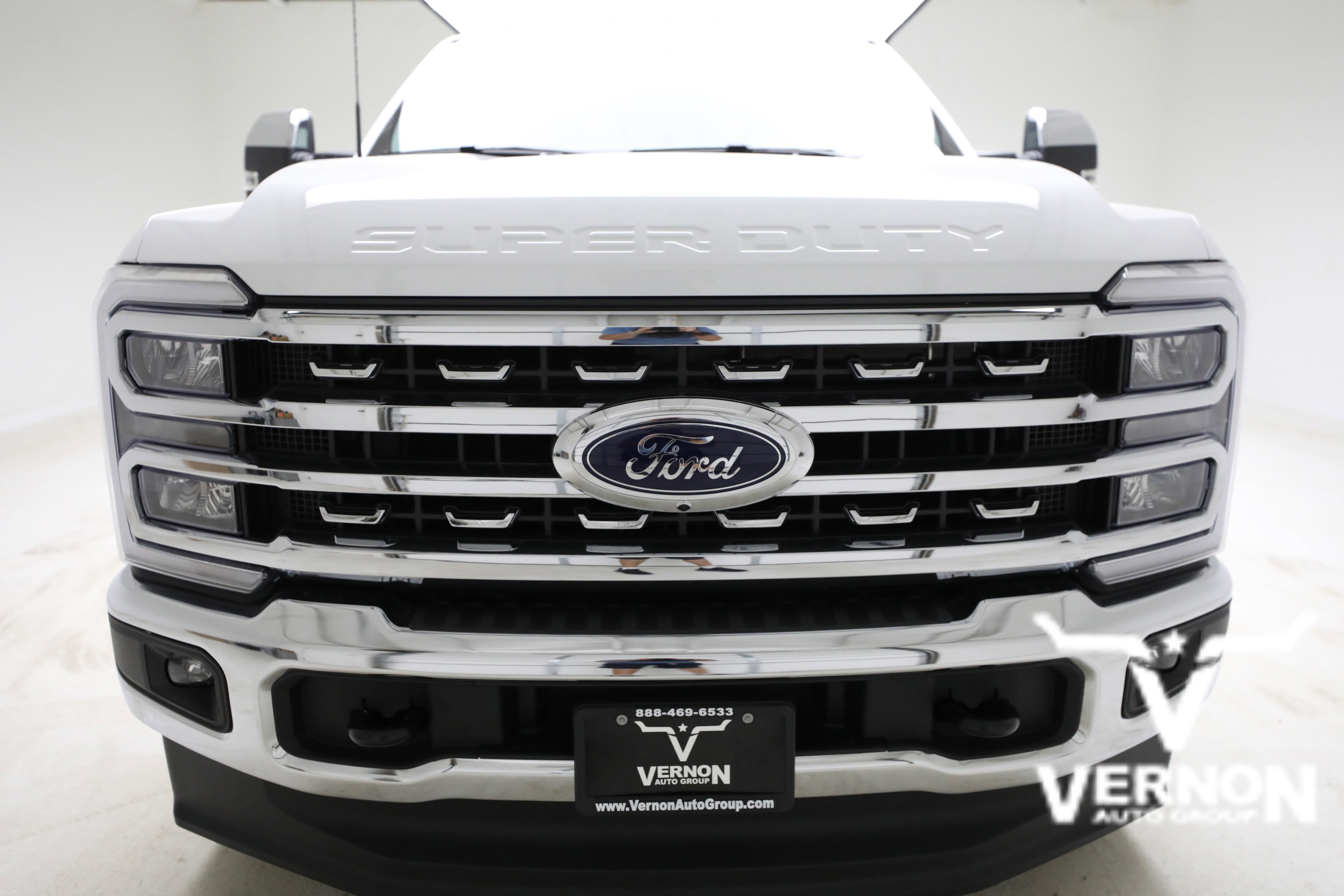 New 2026 Oxford White Ford  image 8