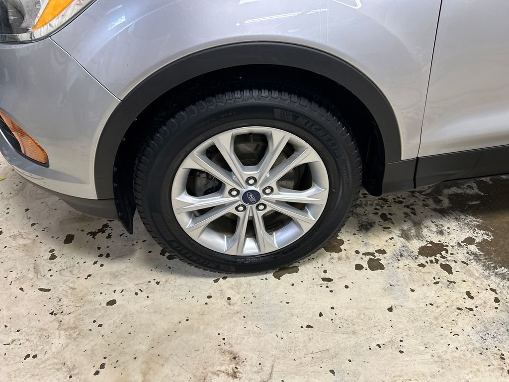 Used 2017 Silver Ford S image 11