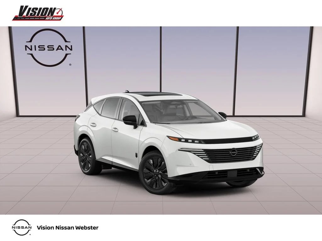 New 2027 White Nissan  image 3