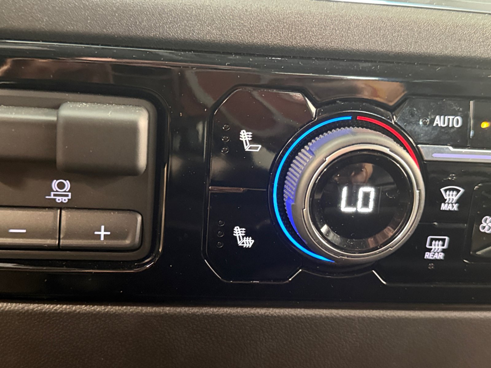 Used 2025 Riptide Blue Metallic Chevrolet LT image 23