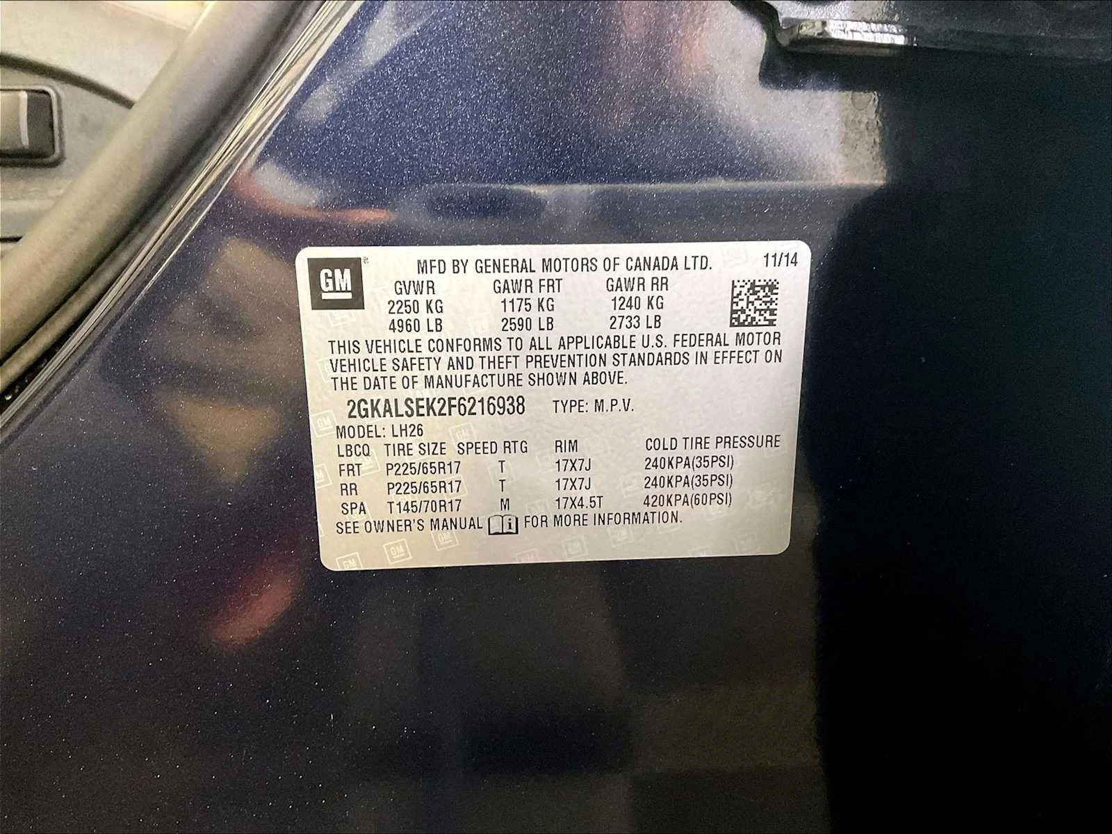 Used 2015 Dark Sapphire Blue Metallic GMC SLT image 36