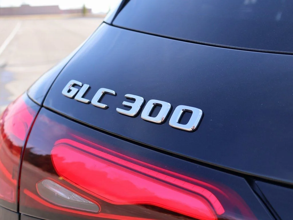 New 2026 Black Mercedes-Benz GLC 300 image 9