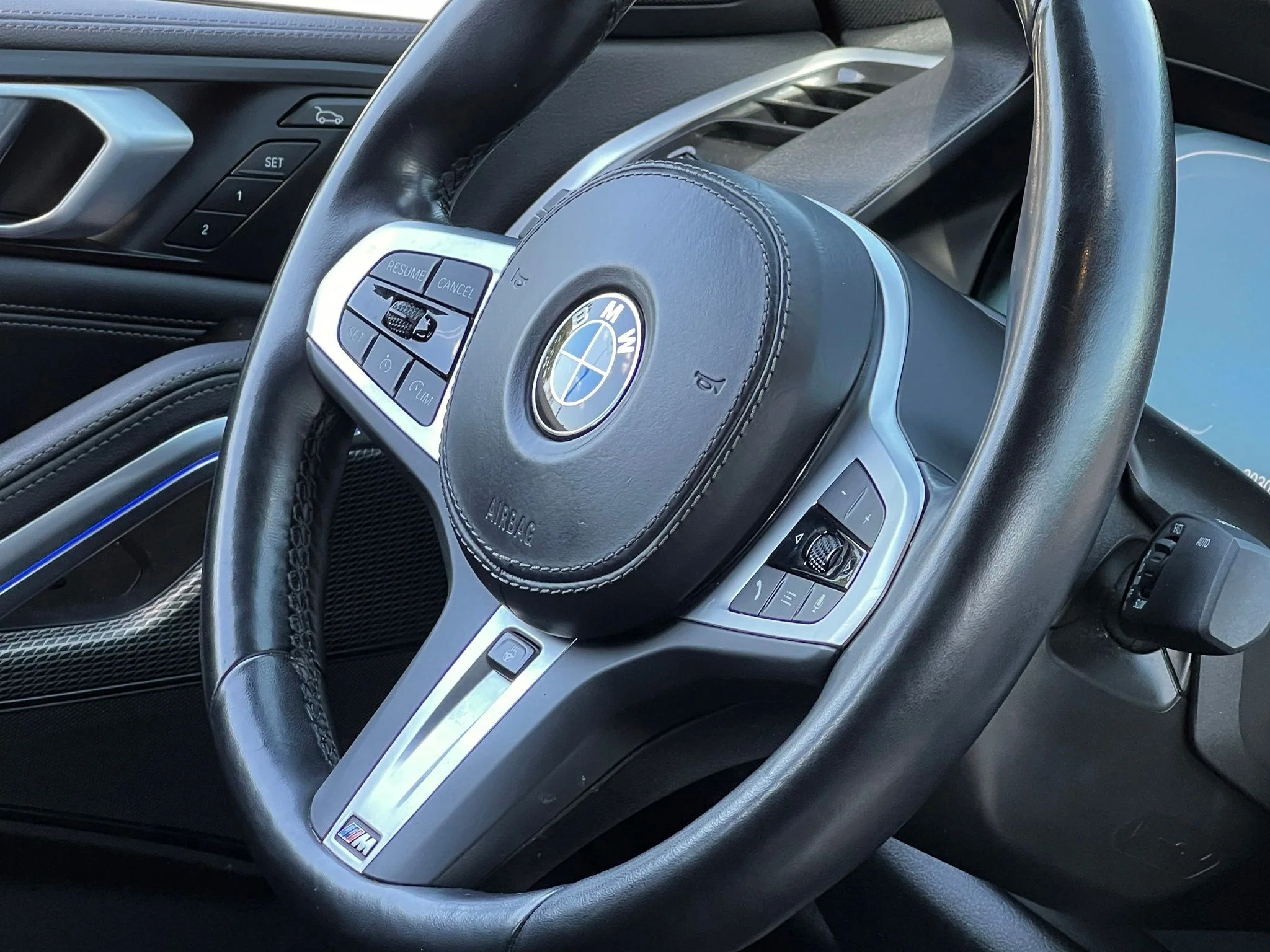 Used 2023 White BMW xDrive40i image 35