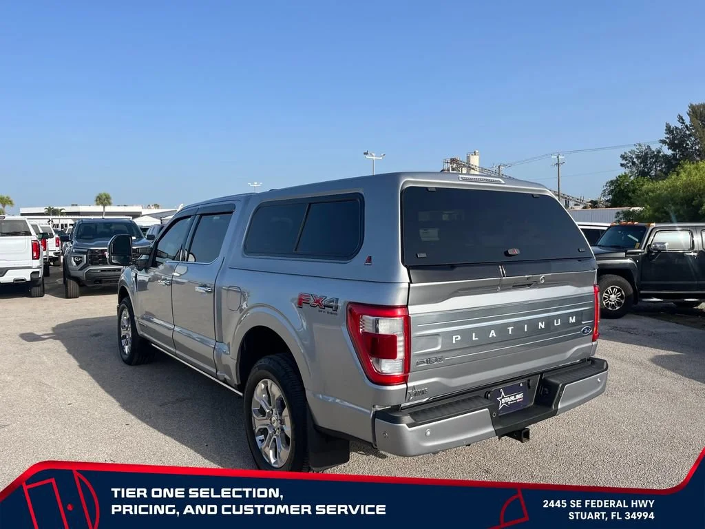 Used 2022  Ford XL image 7