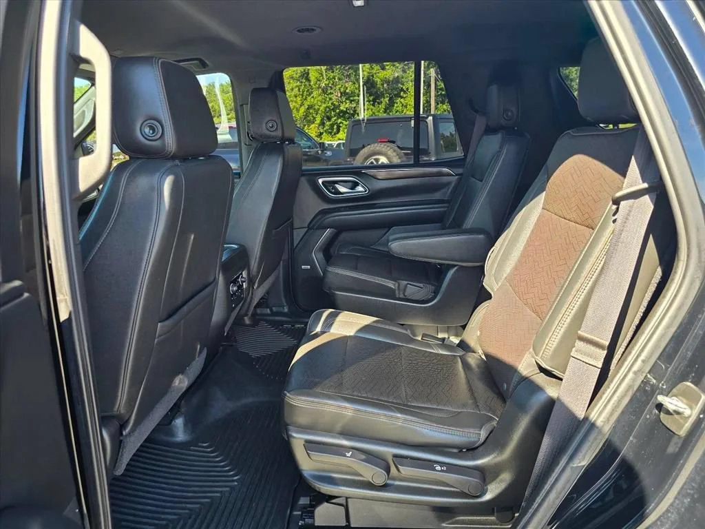 Used 2021 BLACK Chevrolet High Country image 13
