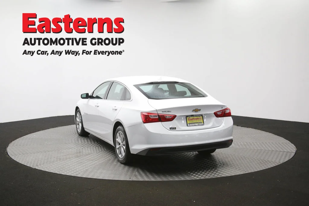 Used 2025 White Chevrolet LT image 37