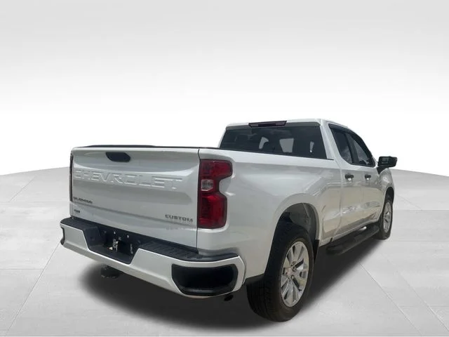 Used 2026 White Chevrolet Custom image 8