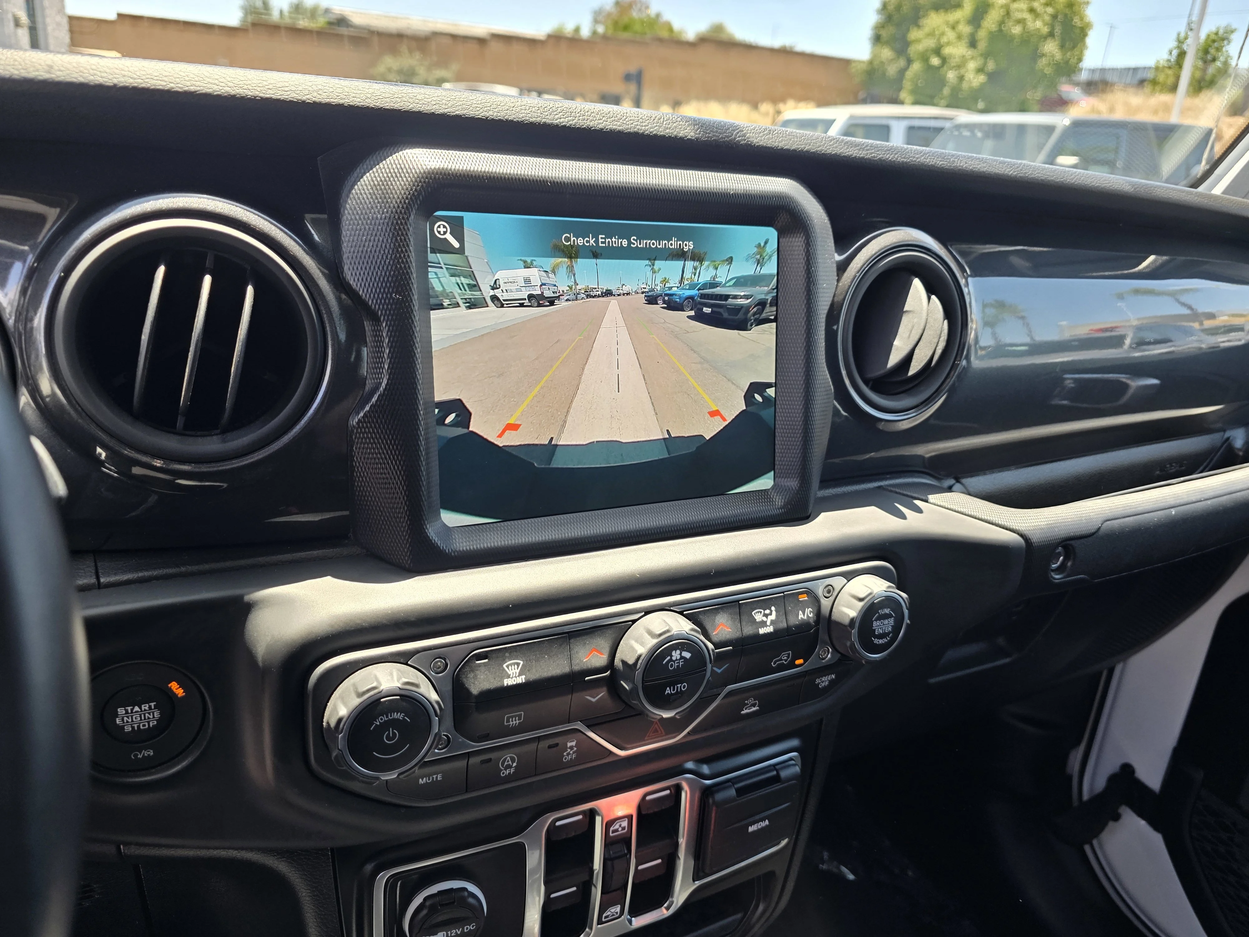 Used 2021 Bright White Clearcoat Jeep Sport image 14