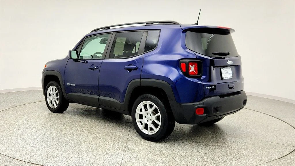 Used 2020 Jetset Blue Clearcoat Jeep Latitude 4x4 with Remote Start image 7