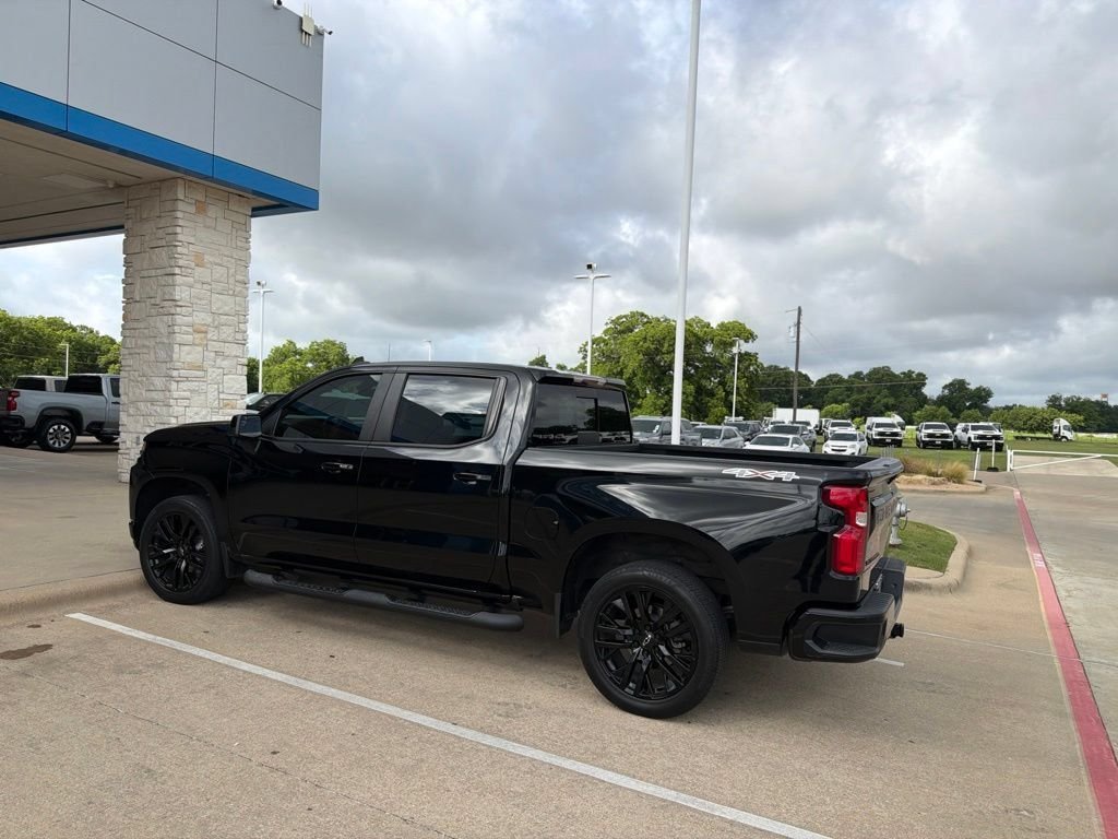 Used 2022 Black Chevrolet RST image 4