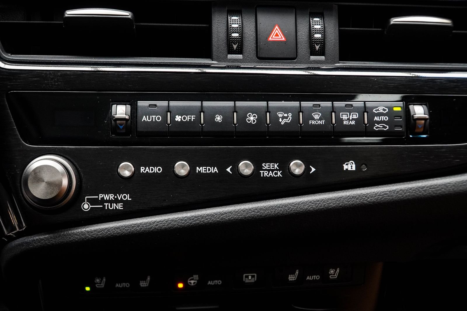 Used 2022 White Lexus 350 Ultra Luxury image 29