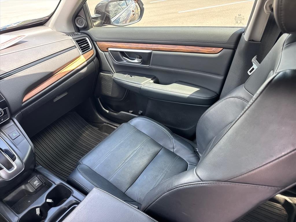 Certified Used 2018 Crystal Black Pearl Honda Touring image 14