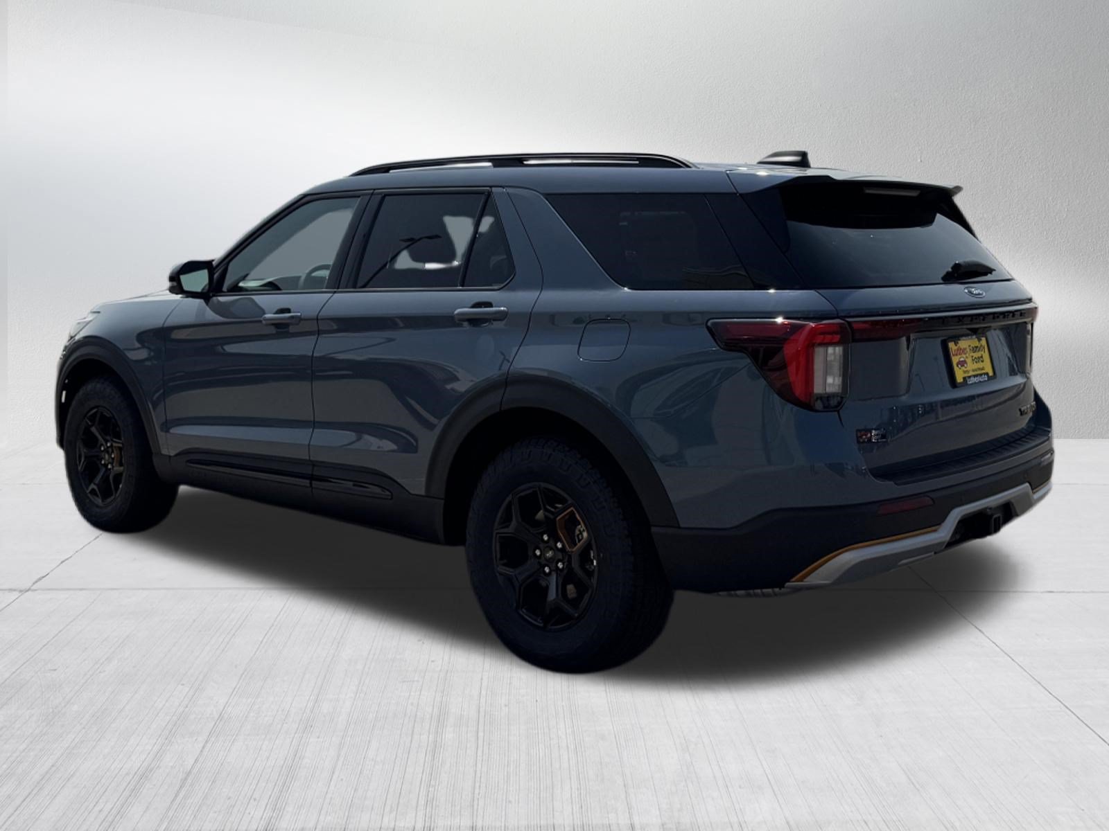 New 2026 Vapor Blue Metallic Ford Tremor image 3