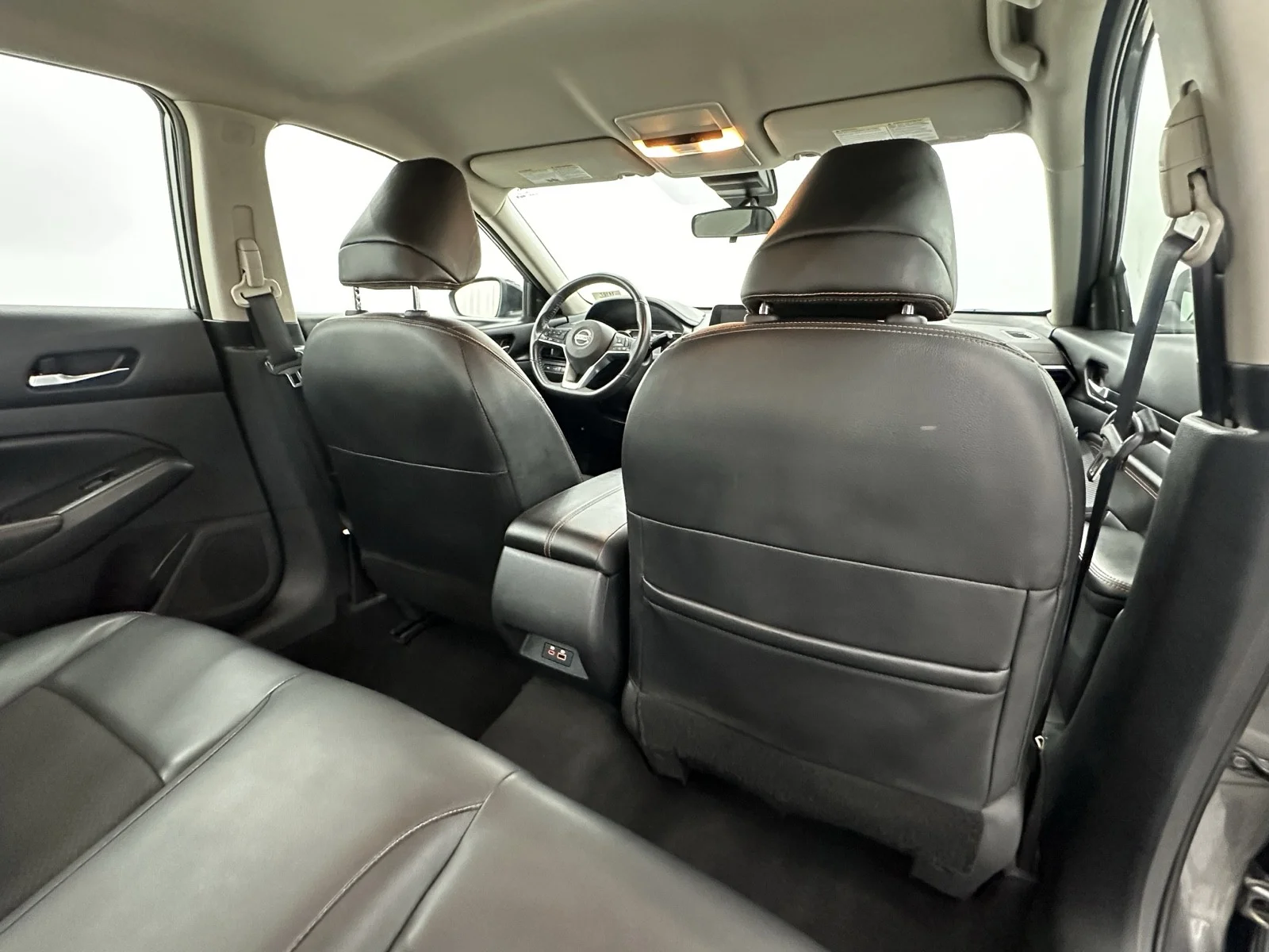 Used 2022 Gun Metallic Nissan 2.5 SR image 34