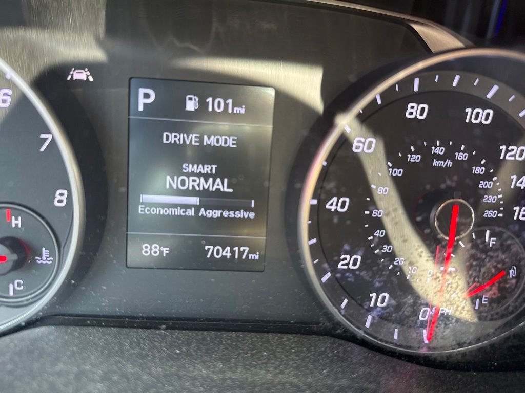 Used 2019 Silver Hyundai Sport image 7