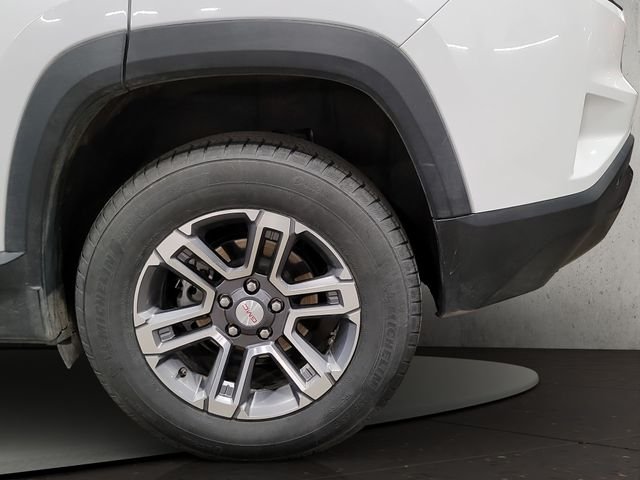 Used 2026 Summit White GMC Elevation image 12