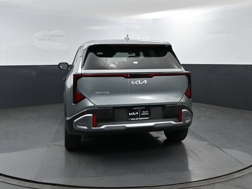 New 2027 Iceberg Green Kia S image 22