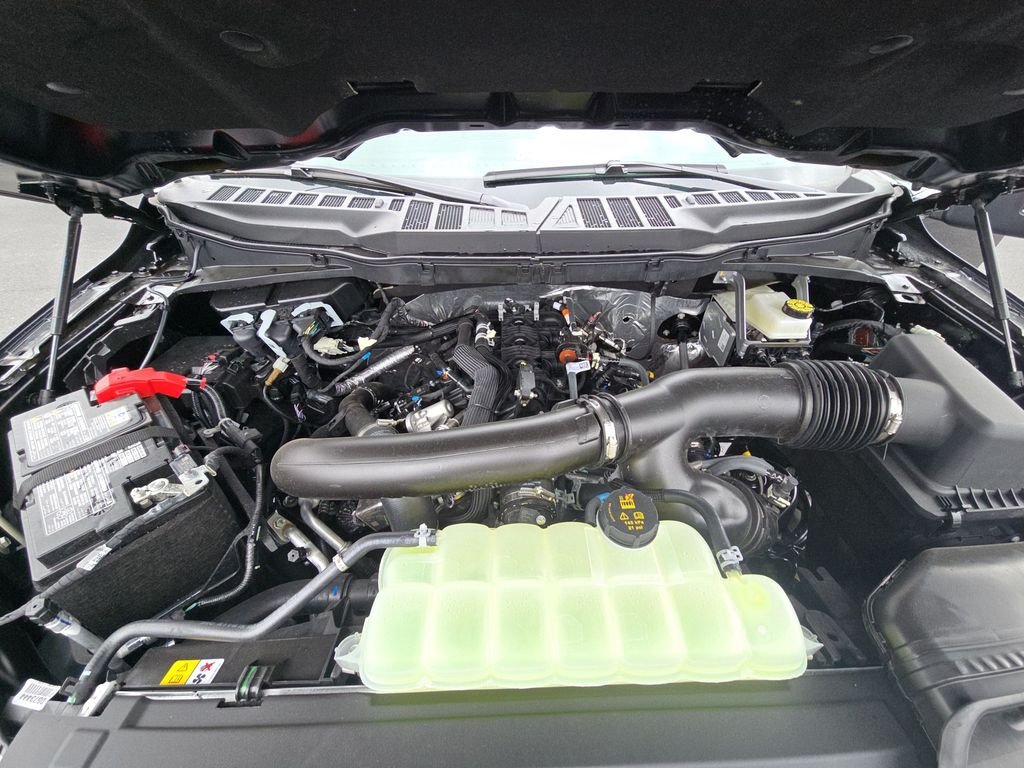 Used 2025 Blue Ford Lariat image 25