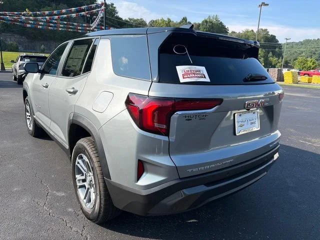 New 2027 Sterling Metallic GMC Elevation image 5