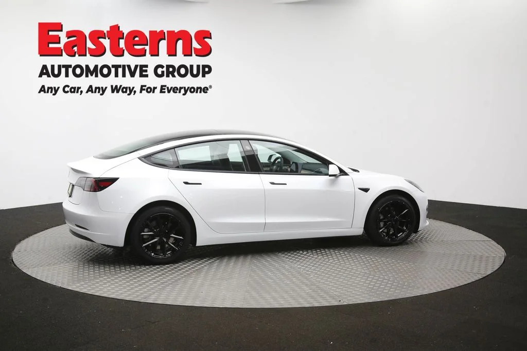 Used 2023 White Tesla Base image 38