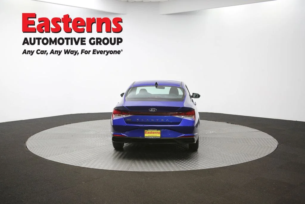 Used 2023 Blue Hyundai SE image 36
