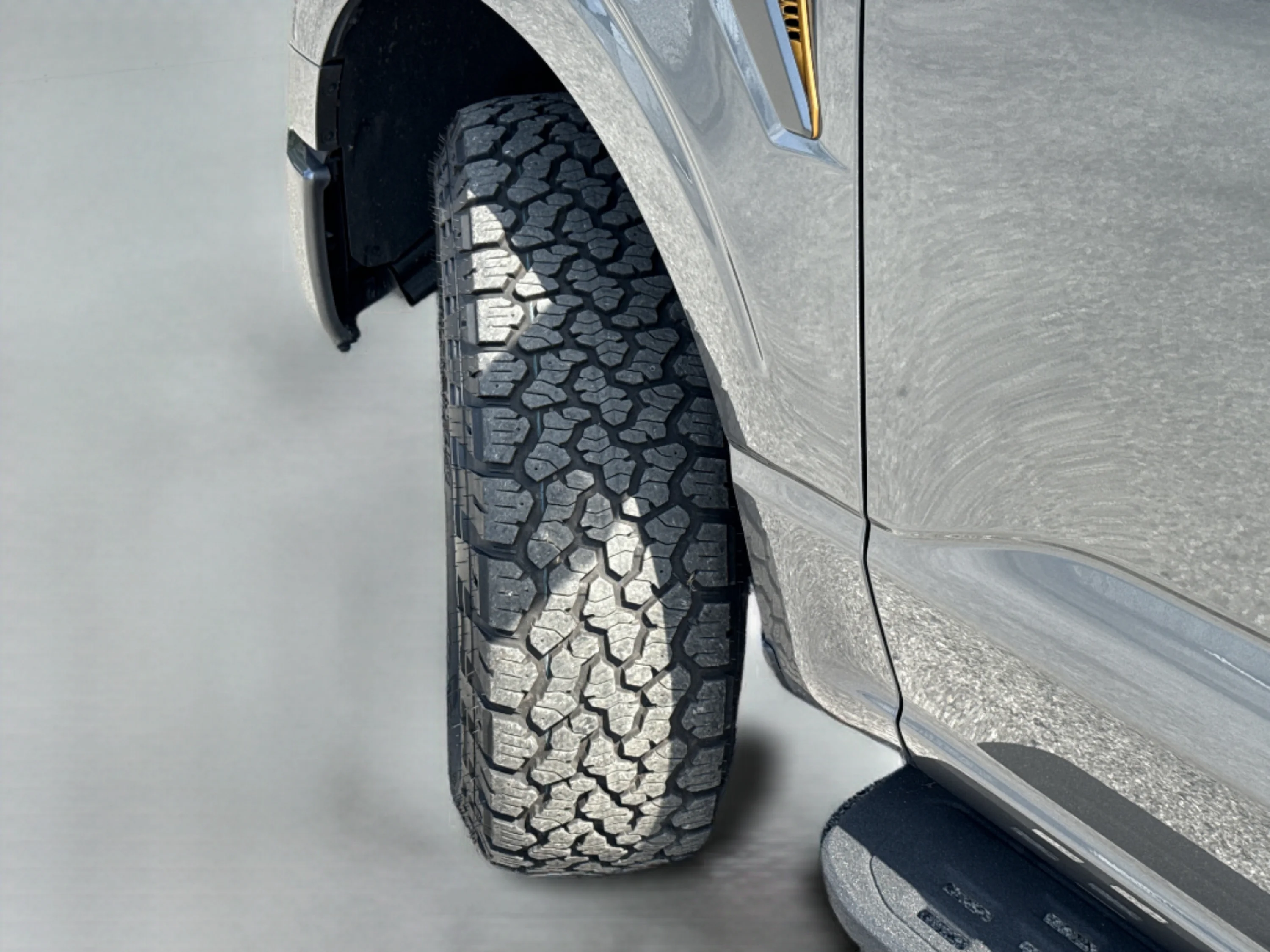 Used 2025 Carbonized Gray Metallic Ford Tremor image 50