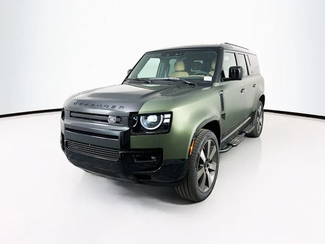 2026 Land Rover Defender 130 X P400's photo