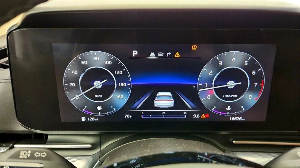 Used 2024 Snow White Pearl Kia SX Prestige FWD image 15