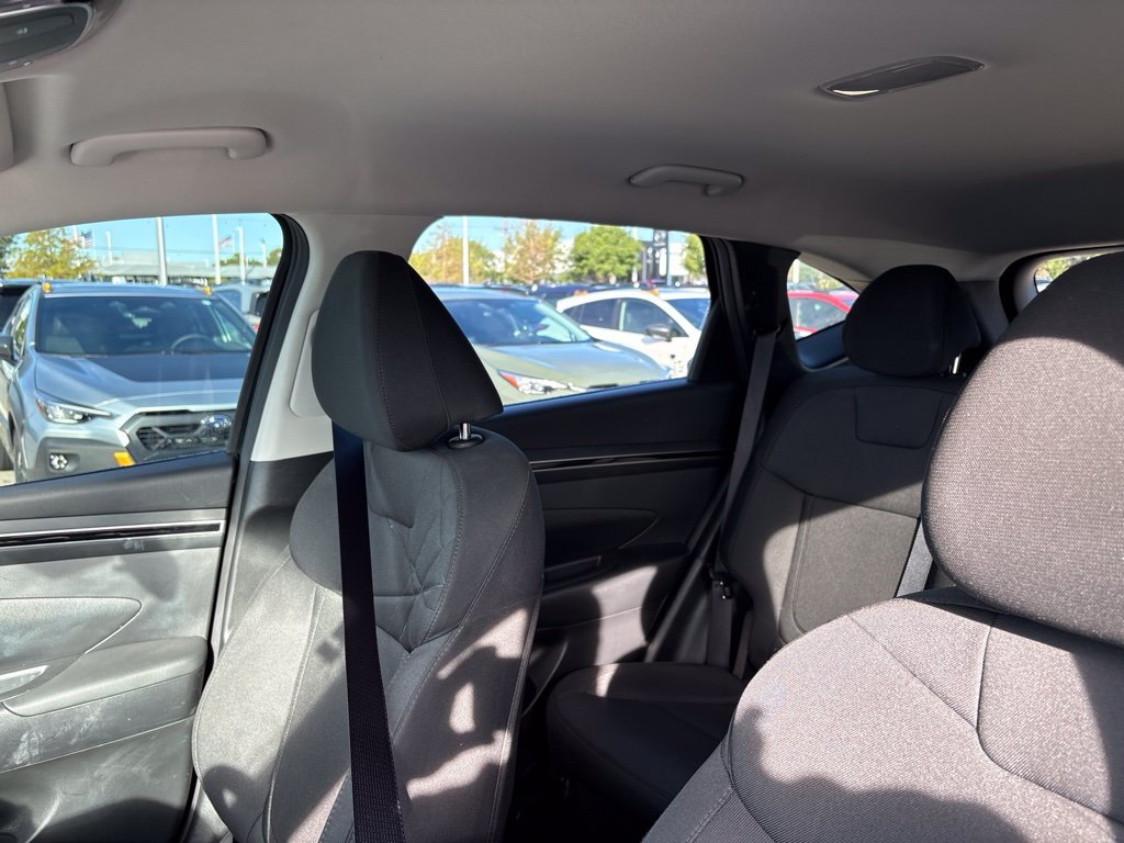 Used 2023 Black Hyundai Blue image 5