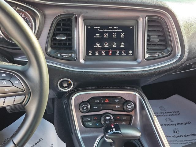 Used 2018 Gray Dodge SXT image 17