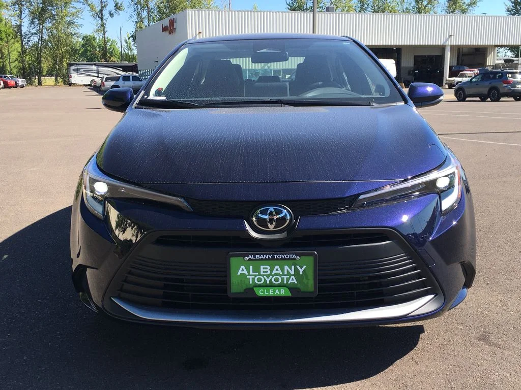 Used 2026  Toyota XLE image 10