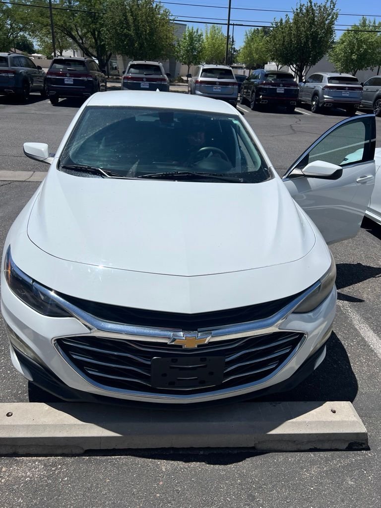 Used 2021 White Chevrolet LT image 1