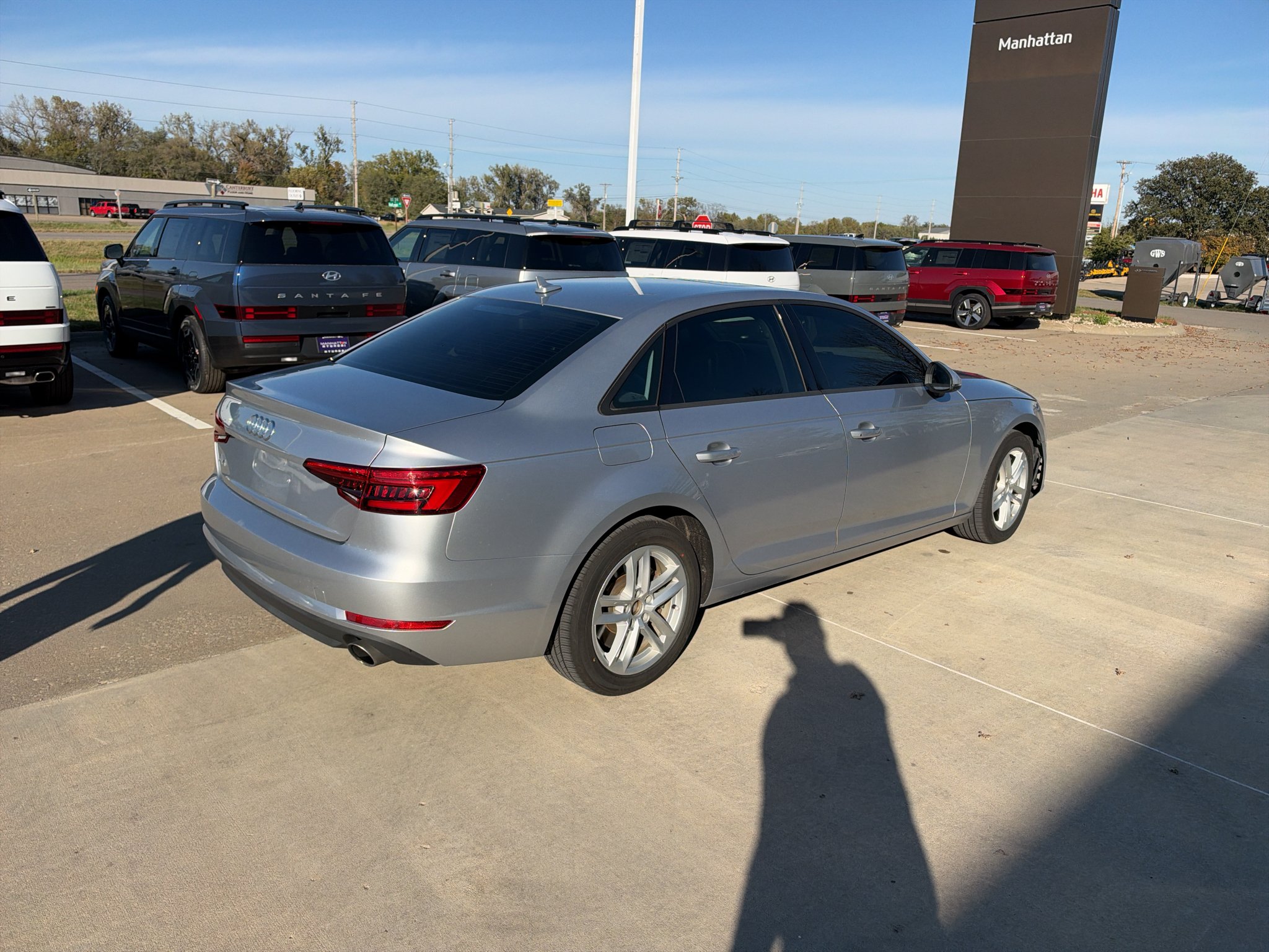Used 2017 Florett Silver Metallic Audi Premium image 4