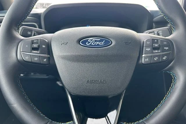 New 2026 Space White Metallic Ford Lobo™ image 43