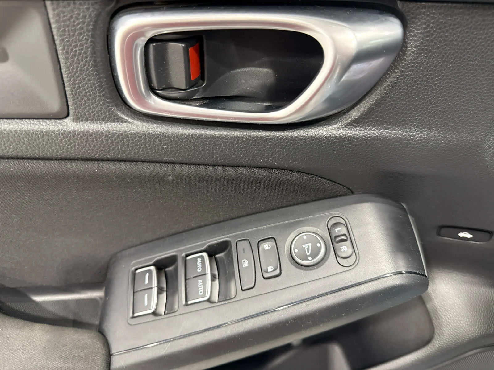 Used 2023  Honda Sport image 14