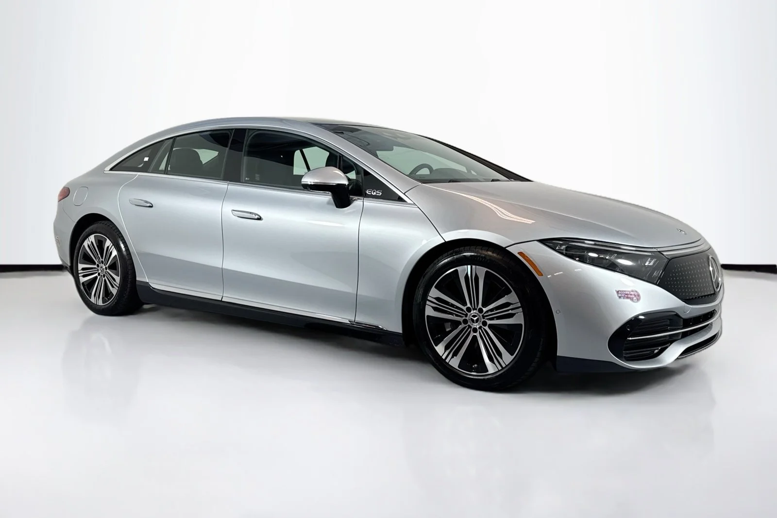 Used 2024 Cirrus Silver Metallic Mercedes-Benz EQS 450+ image 3