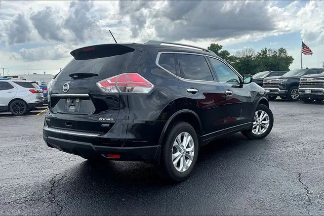 Used 2014 Black Nissan SV image 4