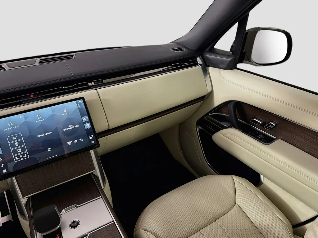 New 2026 Carpathian Gray Premium Metallic Land Rover SE image 25