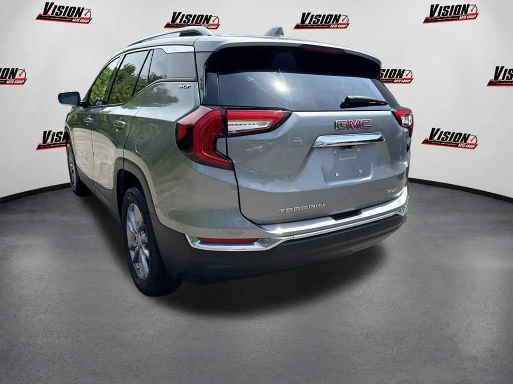 Used 2023 Sterling Metallic GMC SLT image 7