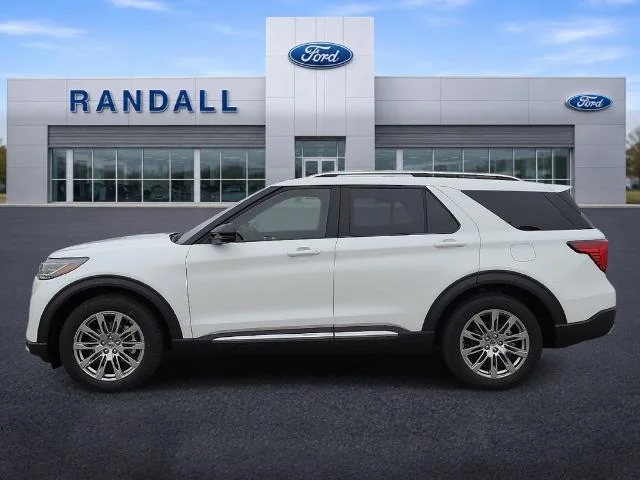 New 2026 Star White Metallic Tri-Coat Ford Platinum™ image 3