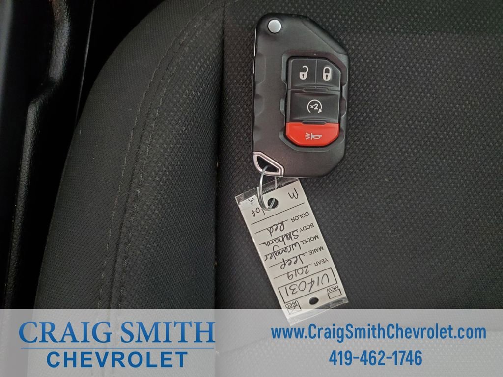 Used 2019 Red Jeep Sahara image 30