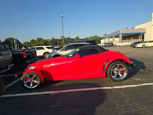 Used 2000 Red Plymouth Base image 10
