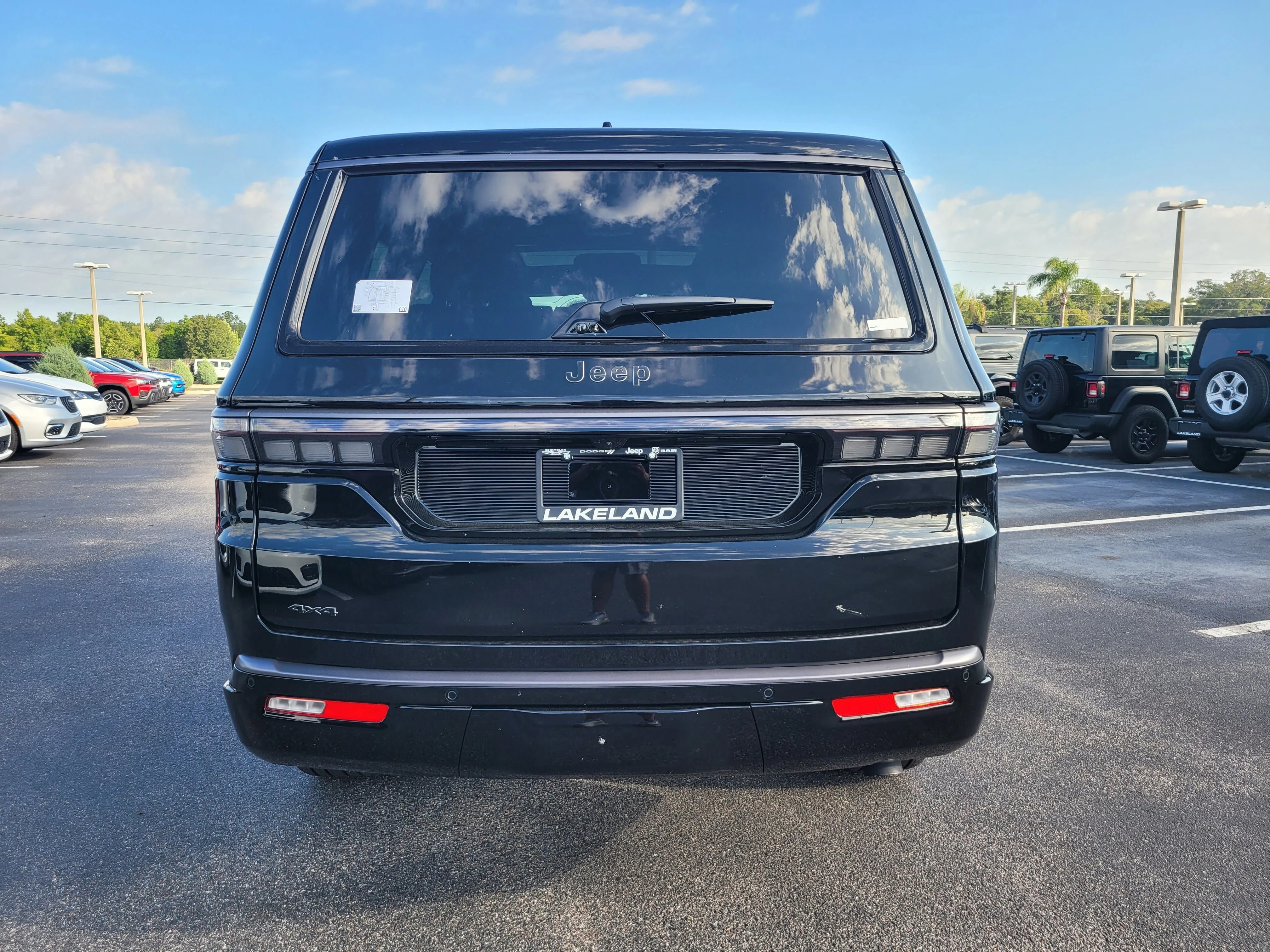 New 2026 High Gloss Black Jeep Summit Obsidian image 7