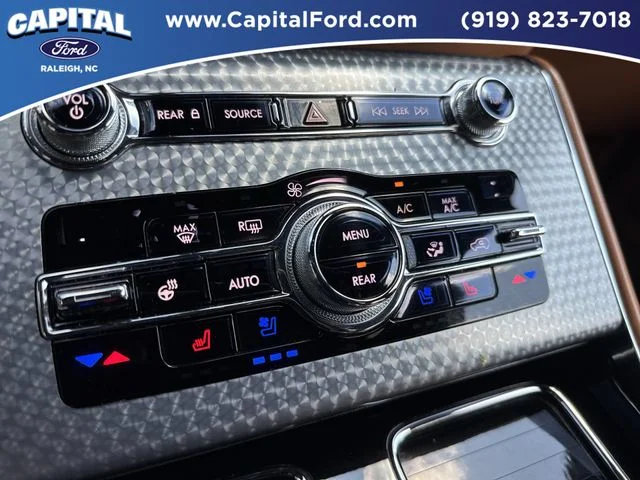 Used 2020 Blue Lincoln Black Label image 30